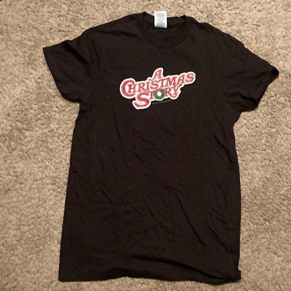 Christmas story tee size smalll